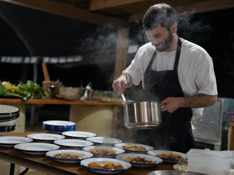 יולי – מטבח עונתי מהשדה