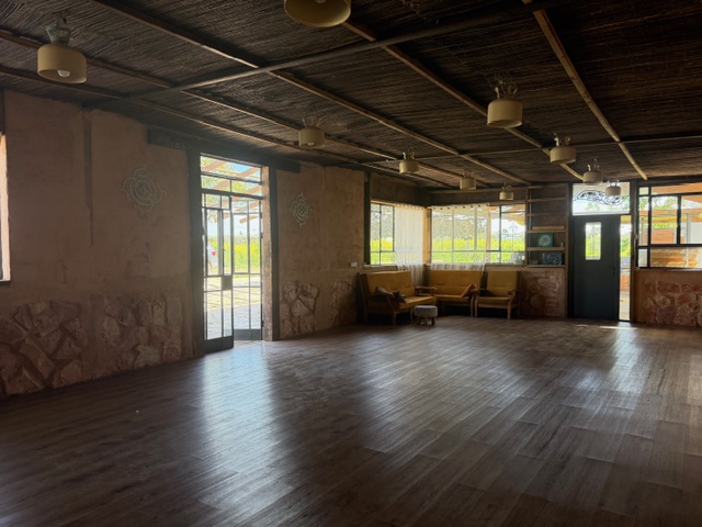 חלל גדול וריק בתוך מבנה