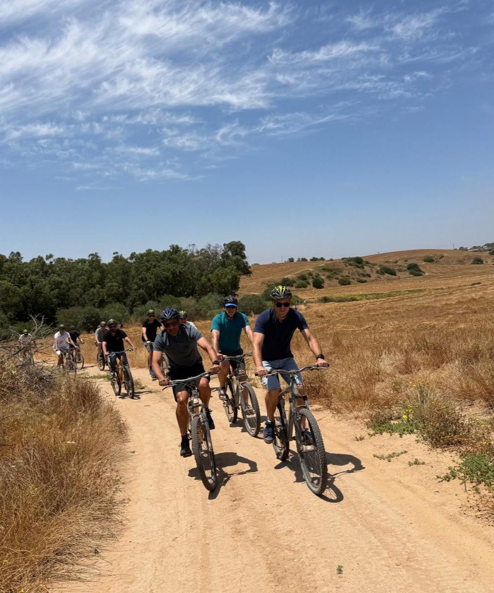 באופן – רכיבת אופניים