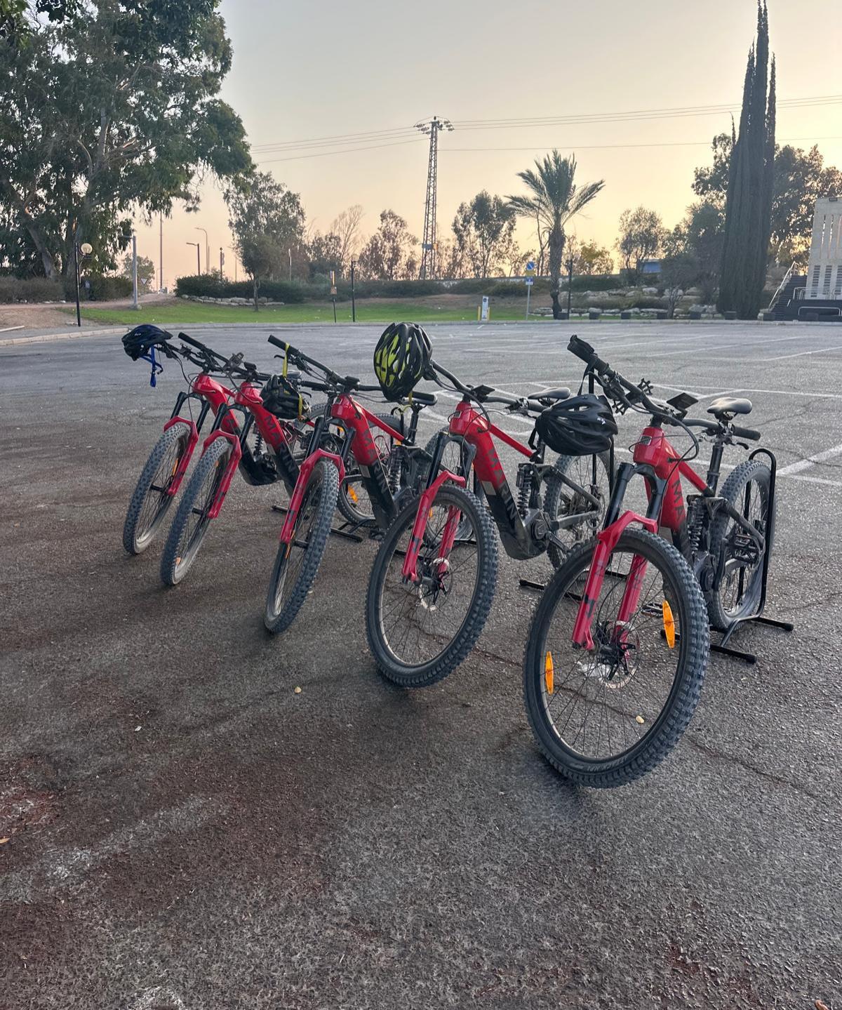 באופן – רכיבת אופניים